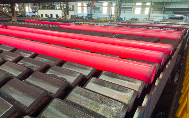 龍年開(kāi)門紅！天榮軋鋼廠φ230規(guī)格棒材研發(fā)成功