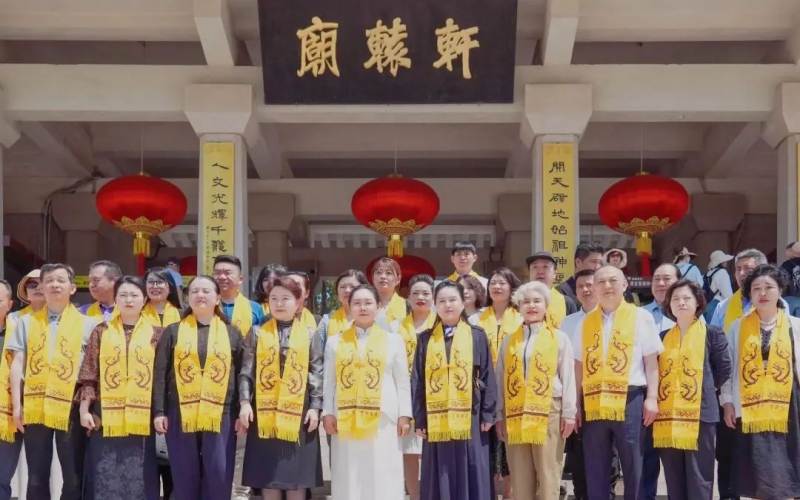 全聯(lián)女企業(yè)家商會(huì)走進(jìn)黃帝陵溯源尋根、凝心鑄魂