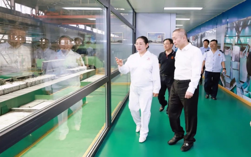 天津市稅務(wù)局黨委書記、局長齊志宏一行到榮程集團(tuán)參觀調(diào)研