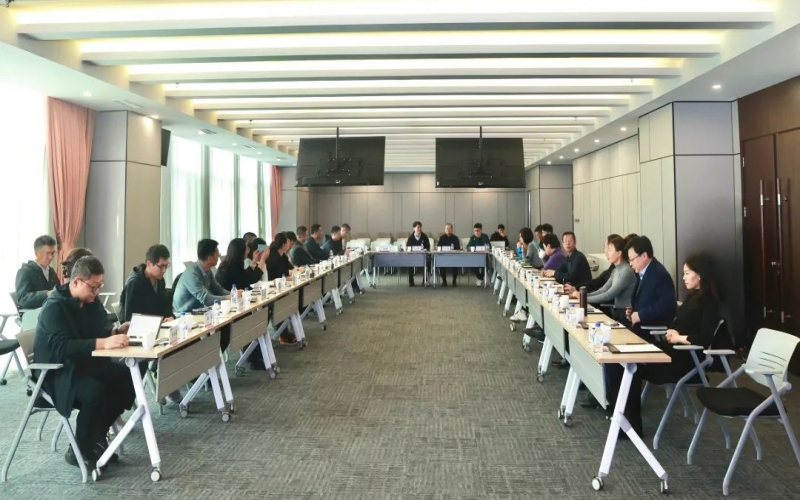 天津鋼協(xié)、冶金商會、青企協(xié)、青商會一行到訪榮程集團并召開首期“未來領(lǐng)航者青培會”